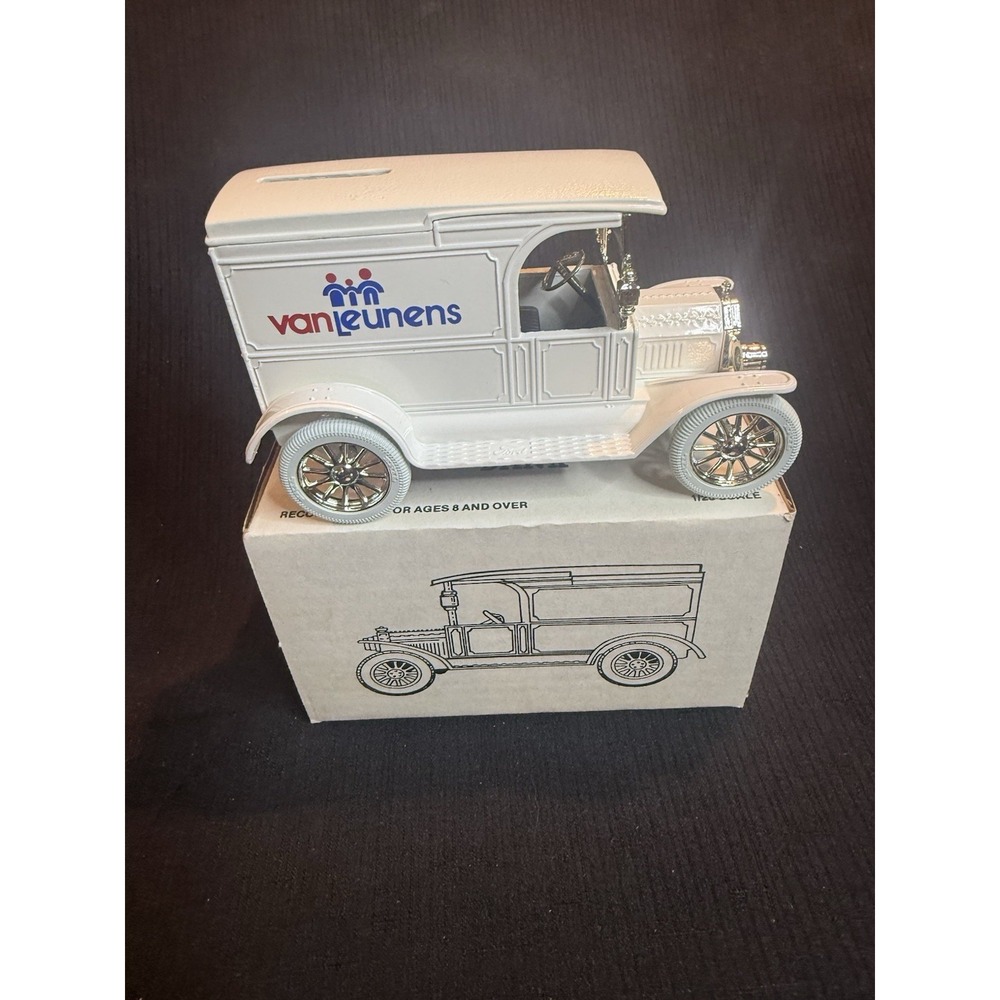 ERTL 1917 Ford Model T Van Replica Coin Bank Van Leunens Store White Vintage